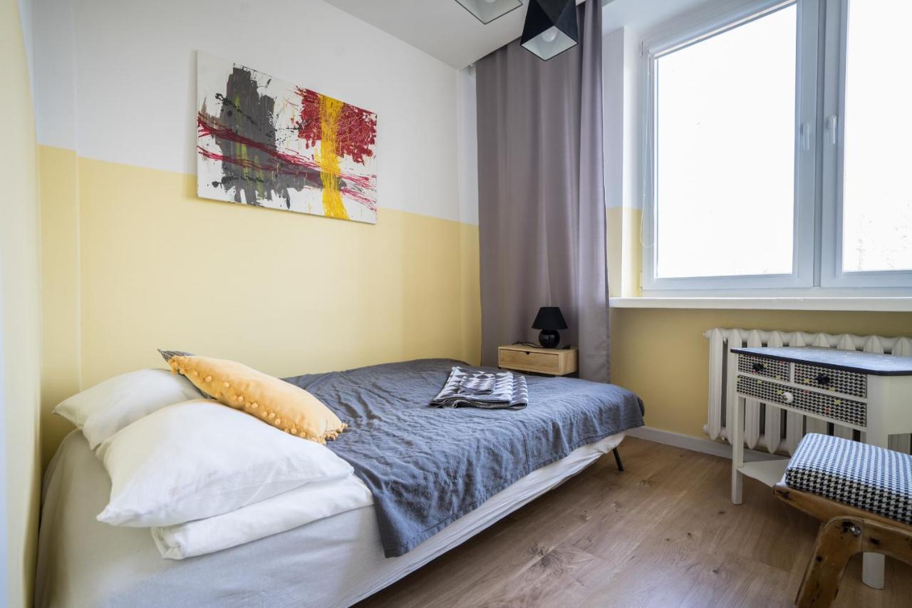 Sloneczny I Cichy Apartament Przy Starym Miescie Варшава Екстер'єр фото