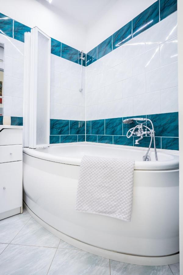 Sloneczny I Cichy Apartament Przy Starym Miescie Варшава Екстер'єр фото